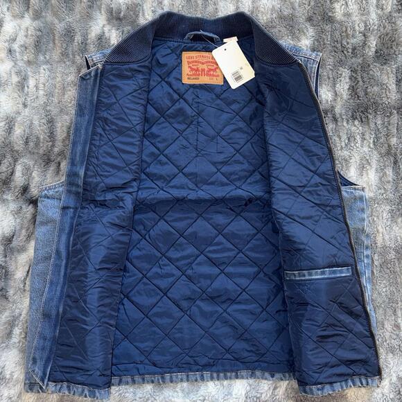 LEVI'S Men's SANSOME Medium Wash Denim Quilted Zip-Front Jean Vest A85800000 - Picture 2 of 3